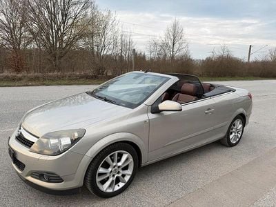 Gebraucht Opel Astra Cabriolet 140 PS (102 kW) 2006 Silber Cabrio