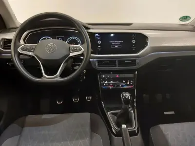 Używany VW T-Cross Move 95 KM (69 kW) 2023 Czarny SUV