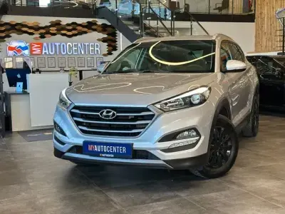 Gebraucht Hyundai Tucson Intro Edition 136 PS (100 kW) 2016 Silber SUV
