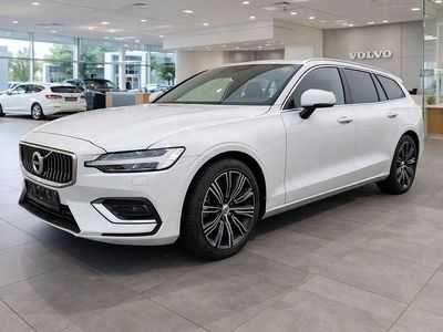 Gebraucht Volvo V60 Inscription 250 PS (183 kW) 2019 Weiß Kombi