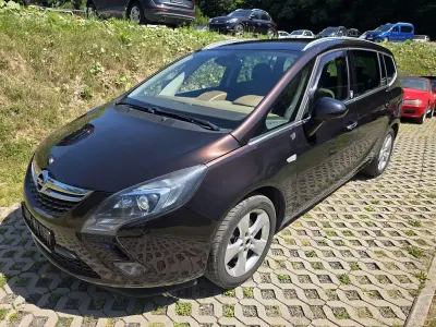 Gebraucht Opel Zafira Tourer Innovation 131 PS (96 kW) 2012 Braun Van / Kleinbus