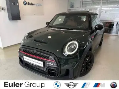Gebraucht Mini John Cooper Works 231 PS (169 kW) 2023 Rebel green Kleinwagen