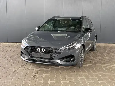 Neu Hyundai i30 Comfort 101 PS (74 kW) 2025 Grau Kombi