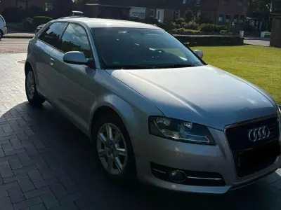 Usata Audi A3 140 CV (102 kW) 2012 Argento Utilitaria