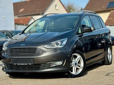 Grau Gebraucht 2018 Ford Grand C-Max Titanium Van / Kleinbus | 12.690 € (Fairer Preis)