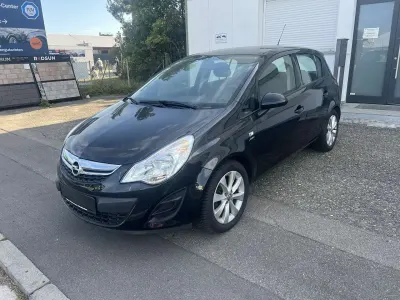 Gebraucht Opel Corsa Color Edition 87 PS (63 kW) 2013 Other Kleinwagen
