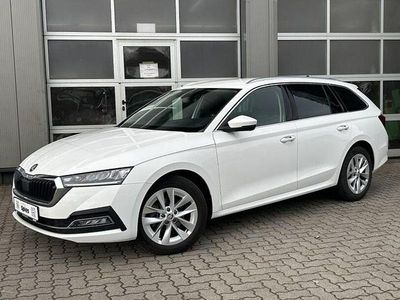 Gebraucht Skoda Octavia Style 116 PS (85 kW) 2023 Candyweiss Kombi