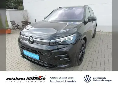 Używany VW Tiguan R-line 193 KM (141 kW) 2025 Czarny SUV