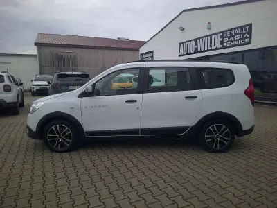 Gebraucht Dacia Lodgy Stepway 131 PS (96 kW) 2020 Gletscherweiss Van / Kleinbus