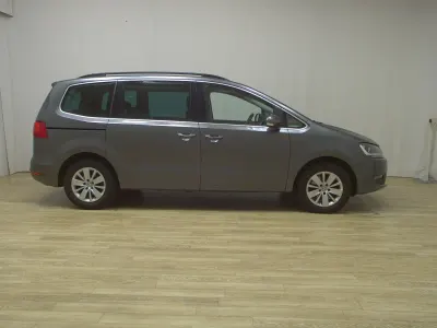 Gebraucht VW Sharan Comfortline 136 PS (100 kW) 2015 Indiumgrau metallic Van / Kleinbus