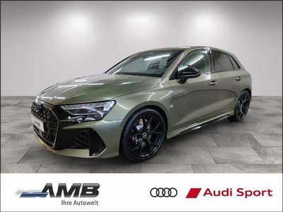 Neu Audi RS3 Sport 400 PS (294 kW) 2025 Grün Limousine