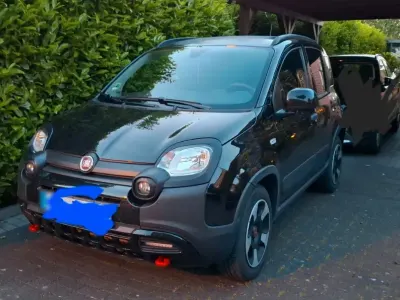 Gebraucht Fiat Panda Cross Cross 69 PS (50 kW) 2024 Schwarz Kleinwagen