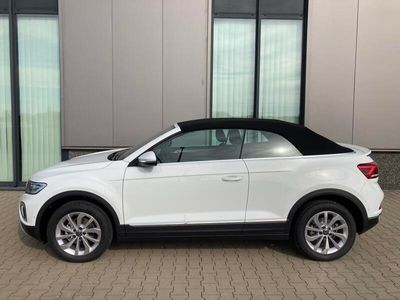 gebraucht VW T-Roc Cabriolet "Style" 1.0 TSI 110PS, Pure-White, Elektr. Verdeck in schwarz, Winterpaket, Klima, LED-PLUS-Scheinwerfer, 17" Alu Johannesburg, Parklenkassistent inkl. Parksensoren, ACC-Tempomat, App-Connect, Digitales Cockpit, Mittelarmlehne v