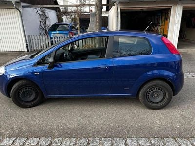 Second-hand Fiat Punto Active 77 CP (56 kW) 2005 Albastru Hatchback