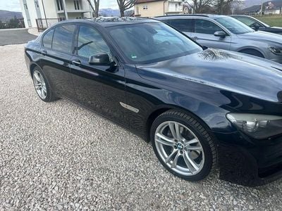 BMW 740