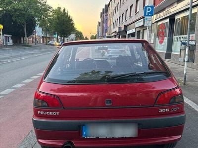 Peugeot 306