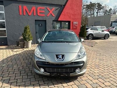 Usata Peugeot 207 CC Roland Garros 120 CV (88 kW) 2008 Grigio Cabrio