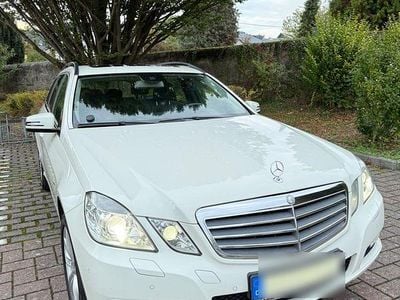 Mercedes E200