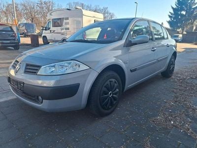 Gebraucht Renault Mégane II Dynamique 113 PS (83 kW) 2004 Grau Limousine