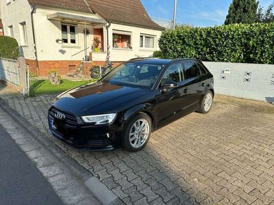 gebraucht Audi A3 Sportback A3 1.5 TFSI S tronic design