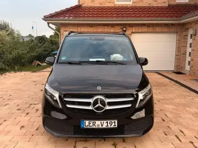 Gebraucht Mercedes V220 Avantgarde 163 PS (119 kW) 2020 Schwarz Van / Kleinbus