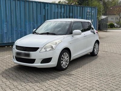 Begagnad Suzuki Swift 94 HK (69 kW) 2013 Vit Halvkombi