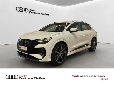 Gebraucht Audi Q4 e-tron Comfort 194 kW (265 PS) 2023 Gletscherweiß metallic SUV