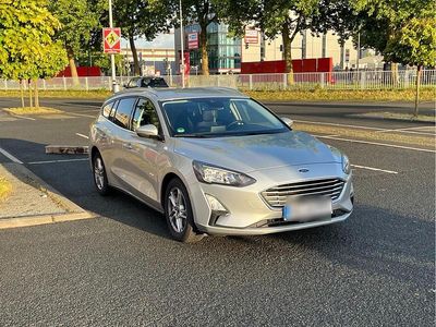 Silber Gebraucht 2020 Ford Focus Kombi | 12.200 € (Fairer Preis)