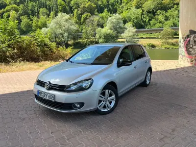 Gebraucht VW Golf VII Match 122 PS (89 kW) 2012 Silber Limousine