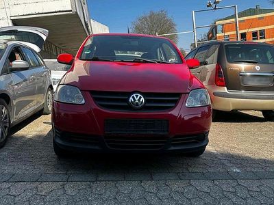 Gebraucht VW Fox 54 PS (39 kW) 2006 Rot Kleinwagen