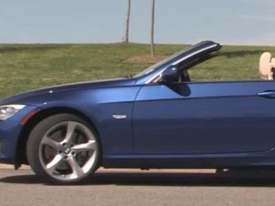 Gebraucht BMW 318 Cabriolet 196 PS (144 kW) 2011 Blau metallic Cabrio