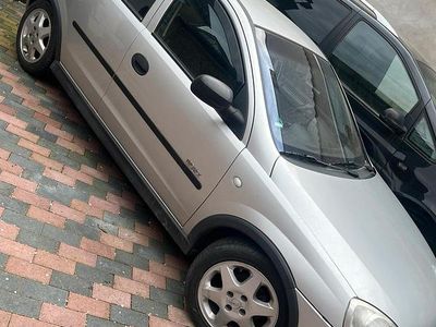 Gebraucht Opel Corsa 75 PS (55 kW) 2002 Silber Kleinwagen