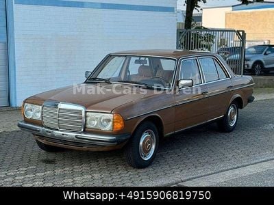 Braun Gebraucht 1981 Mercedes 200 Limousine | 3.999 €