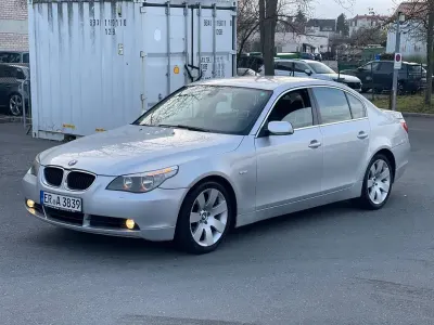 Gebraucht BMW 525 Sport Line 192 PS (141 kW) 2004 Silber Limousine