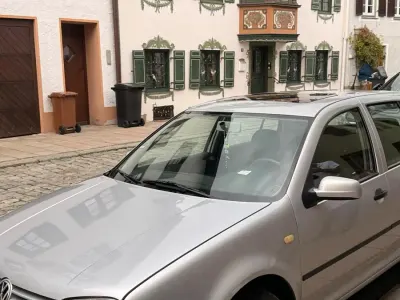 Gebraucht VW Golf IV 100 PS (73 kW) 1999 Silber Kleinwagen