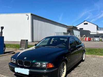 BMW 523