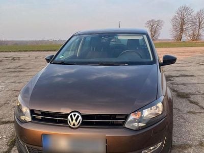 Gebraucht VW Polo Style 90 PS (66 kW) 2011 Braun Kleinwagen