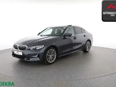 Brugt BMW 330e Luxury Line 252 HK (185 kW) 2019 Grå Sedan