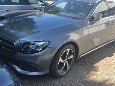 Gebraucht Mercedes 220 196 PS (144 kW) 2018 Grau Kombi