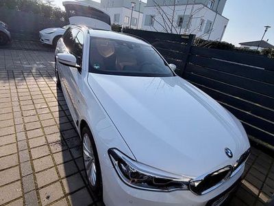 Weiß Gebraucht 2019 BMW 520 M Sport Kombi | 29.990 € (Teuer)