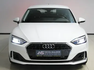 Gebraucht Audi A5 Sportback Advanced 163 PS (119 kW) 2022 Ibisweiß Kleinwagen
