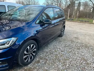 Gebraucht VW Touran 150 PS (110 kW) 2018 Blau Van / Kleinbus