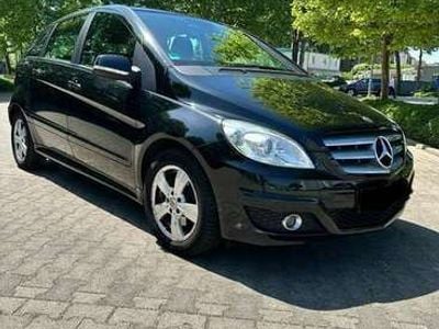 Mercedes B180