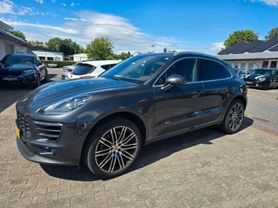 Porsche Macan S