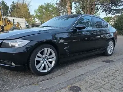 Gebraucht BMW 325 M Sport 218 PS (160 kW) 2005 Schwarz Limousine