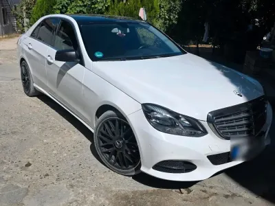 Gebraucht Mercedes E200 136 PS (100 kW) 2015 Weiß Limousine