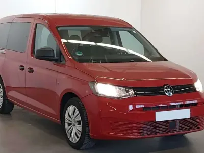 Gebraucht VW Caddy Maxi Style 114 PS (83 kW) 2023 Rot Van / Kleinbus