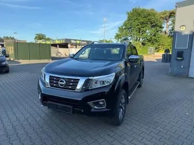 Gebraucht Nissan Navara Tekna 190 PS (139 kW) 2016 Schwarz Pickup