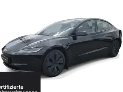 Begagnad Tesla Model 3 Long Range RWD 208 kW (283 HK) 2025 Svart Sedan
