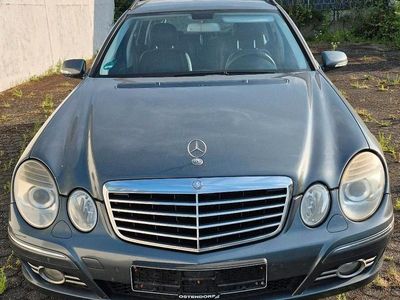 Mercedes E320